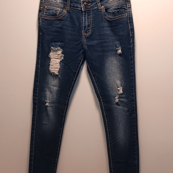 Jeans - Picture 1 of 5